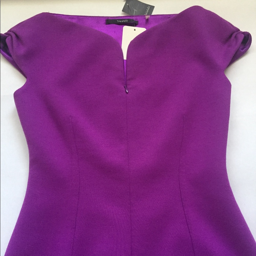 Beautiful Color and Flattering Dress 💜